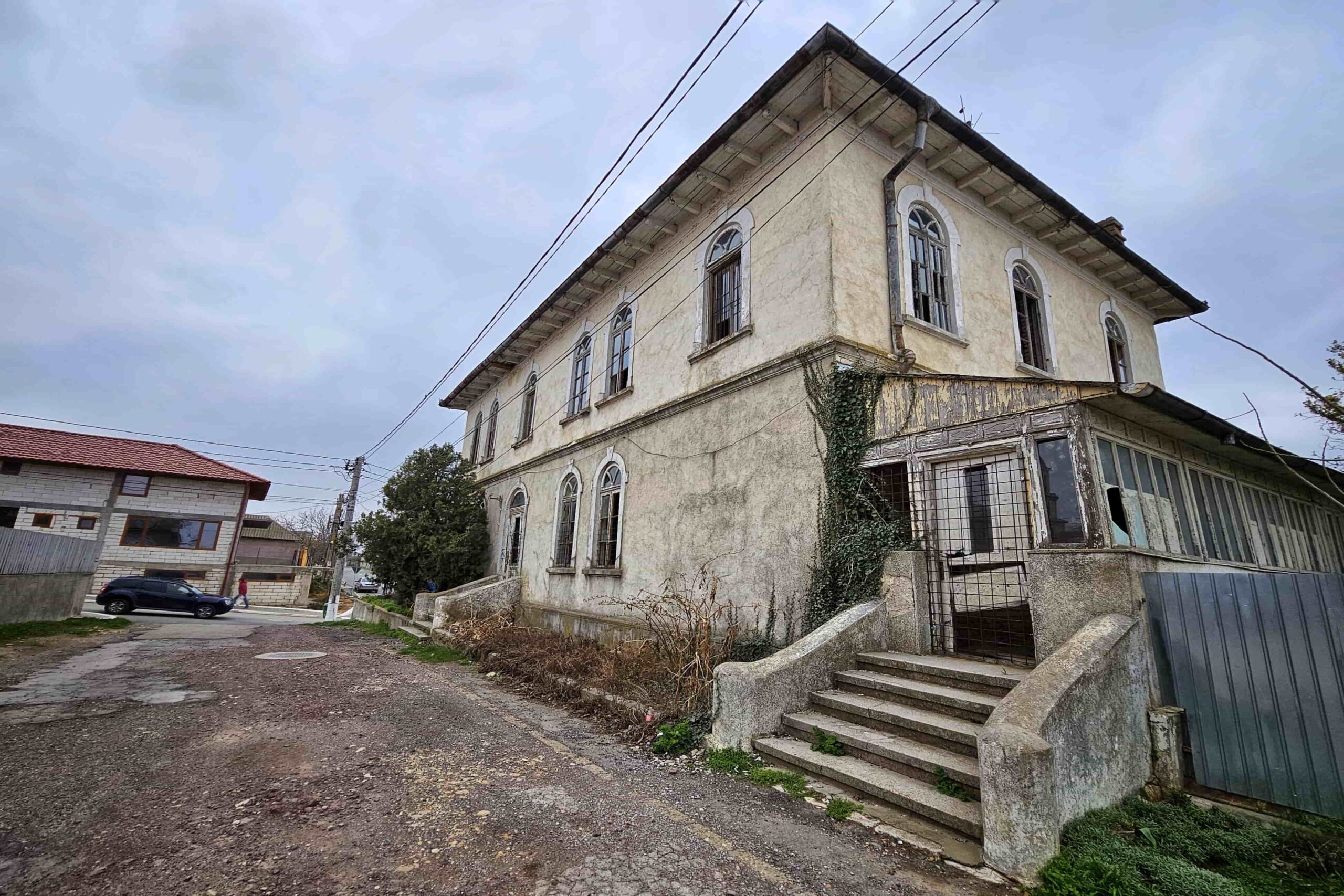 palatul-pescariilor-jurilovca