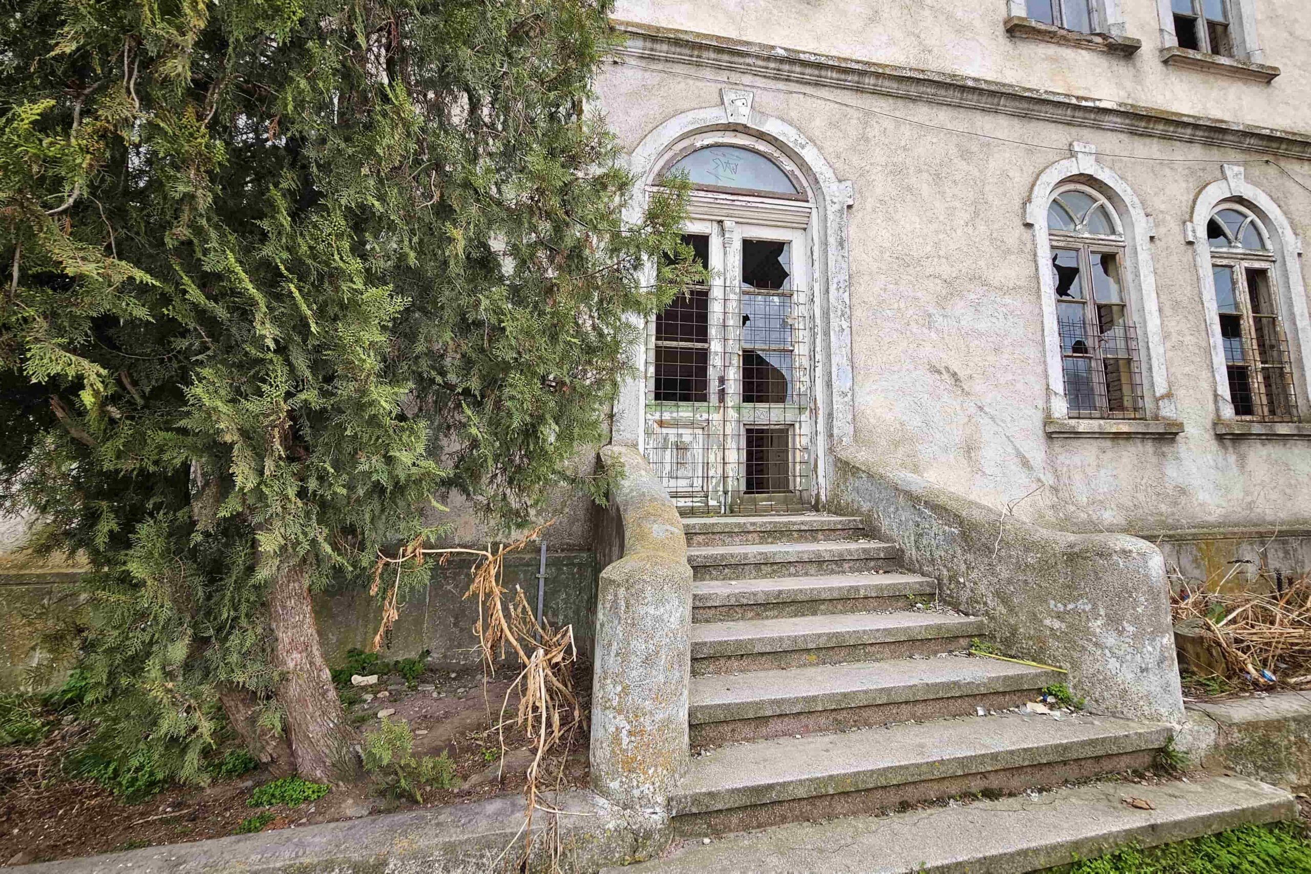 palatul-pescariilor-jurilovca