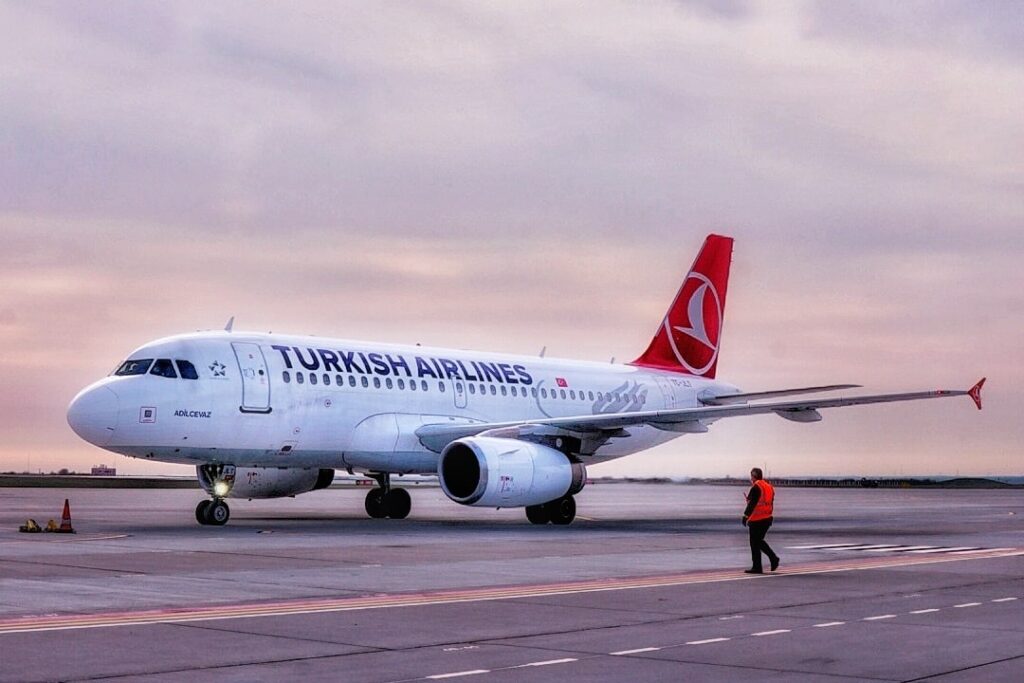 turkish-airlines-a-reluat-zborurile-pe-ruta-constanta-istanbul